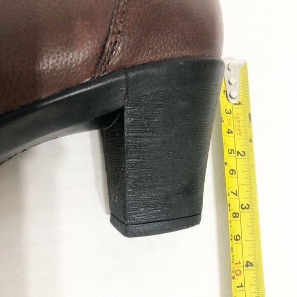 Clarks Brown Leather Side Zip Ankle Fashion Boots Size 8.5M - Picture 8 of 9